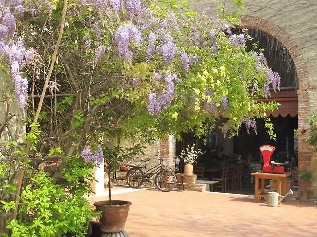 Palazzetto Ardi Bed & Breakfast Torri di Confine